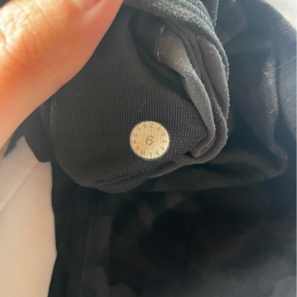 Lululemon Align Pant *Full Length 28"'
Sequoia Camo Print Deep Coal Black 6 - Picture 4 of 11